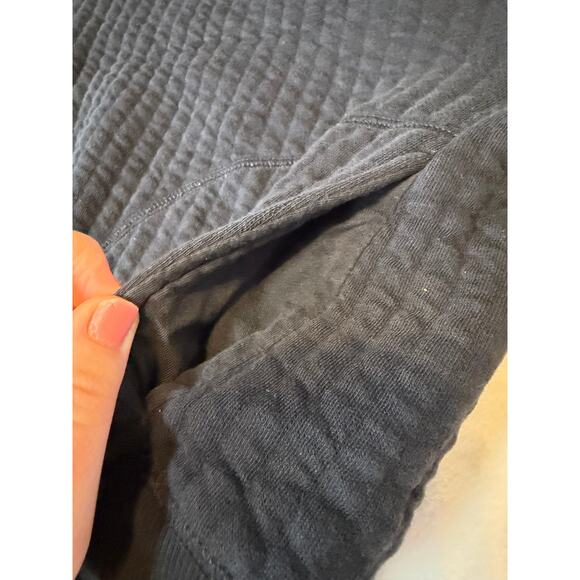 Offline by Aerie Hoodie Quilted Cropped Warm Black Pullover Cozy Small - Picture 8 of 8